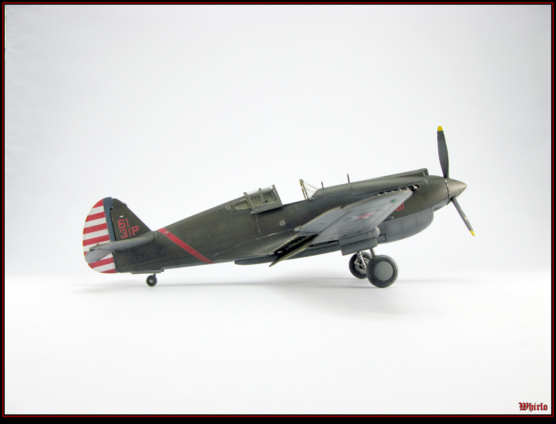 P-40B-04