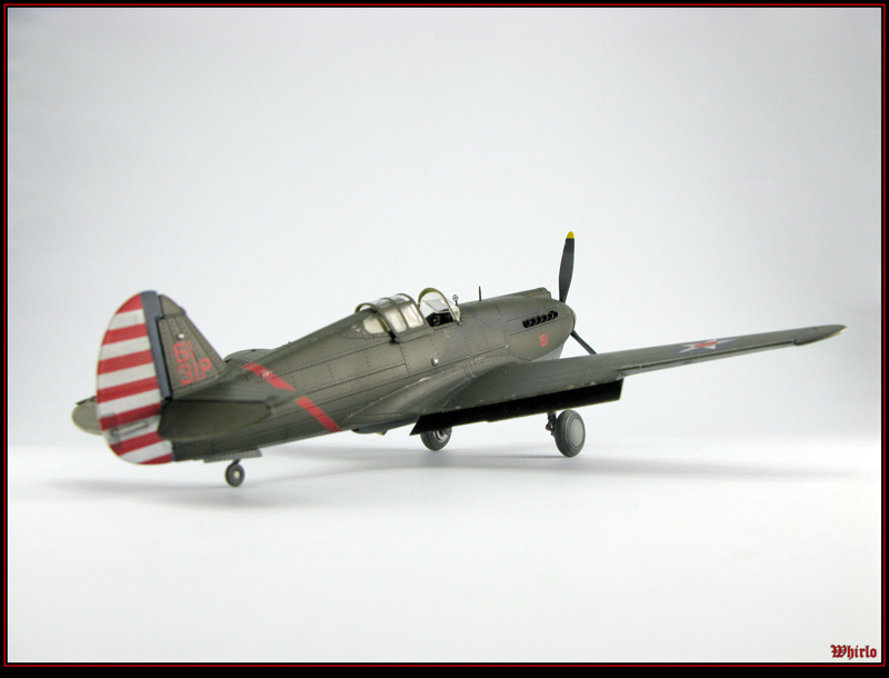 P-40B-05